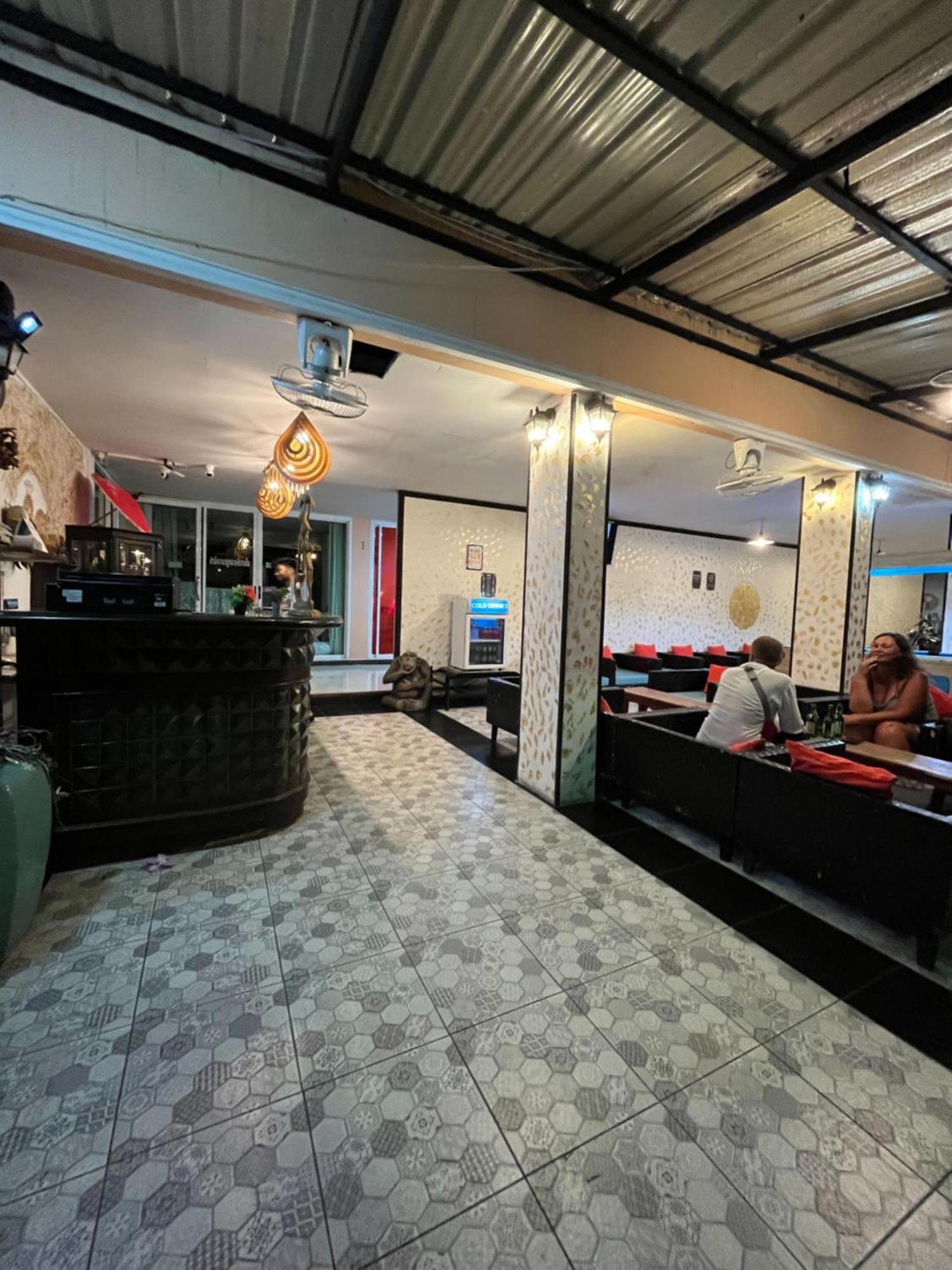 Готель Blueskyhouse Patong Екстер'єр фото